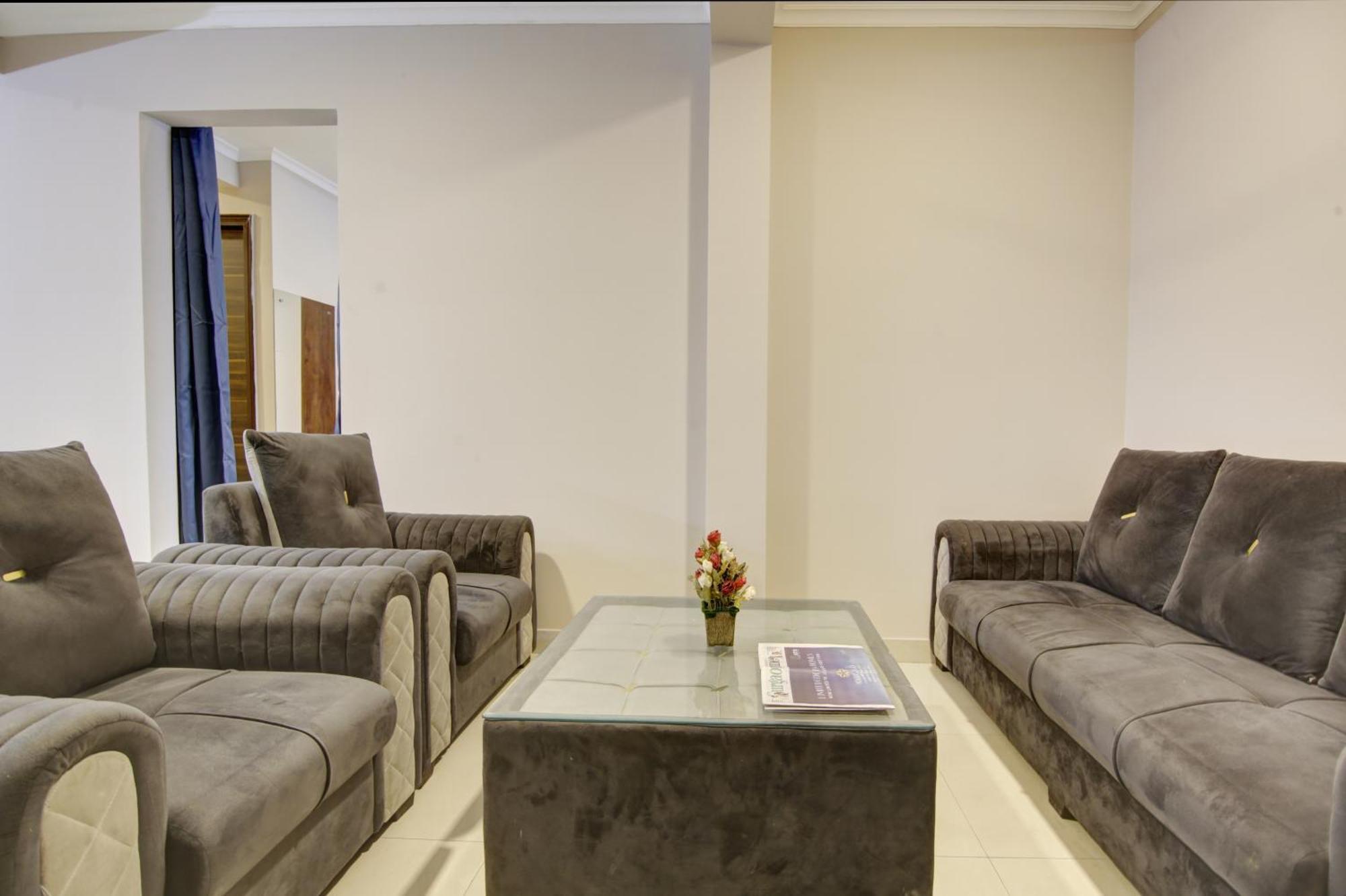 Limewood Stay - Executive Huda City Center Gurgaon Exteriör bild