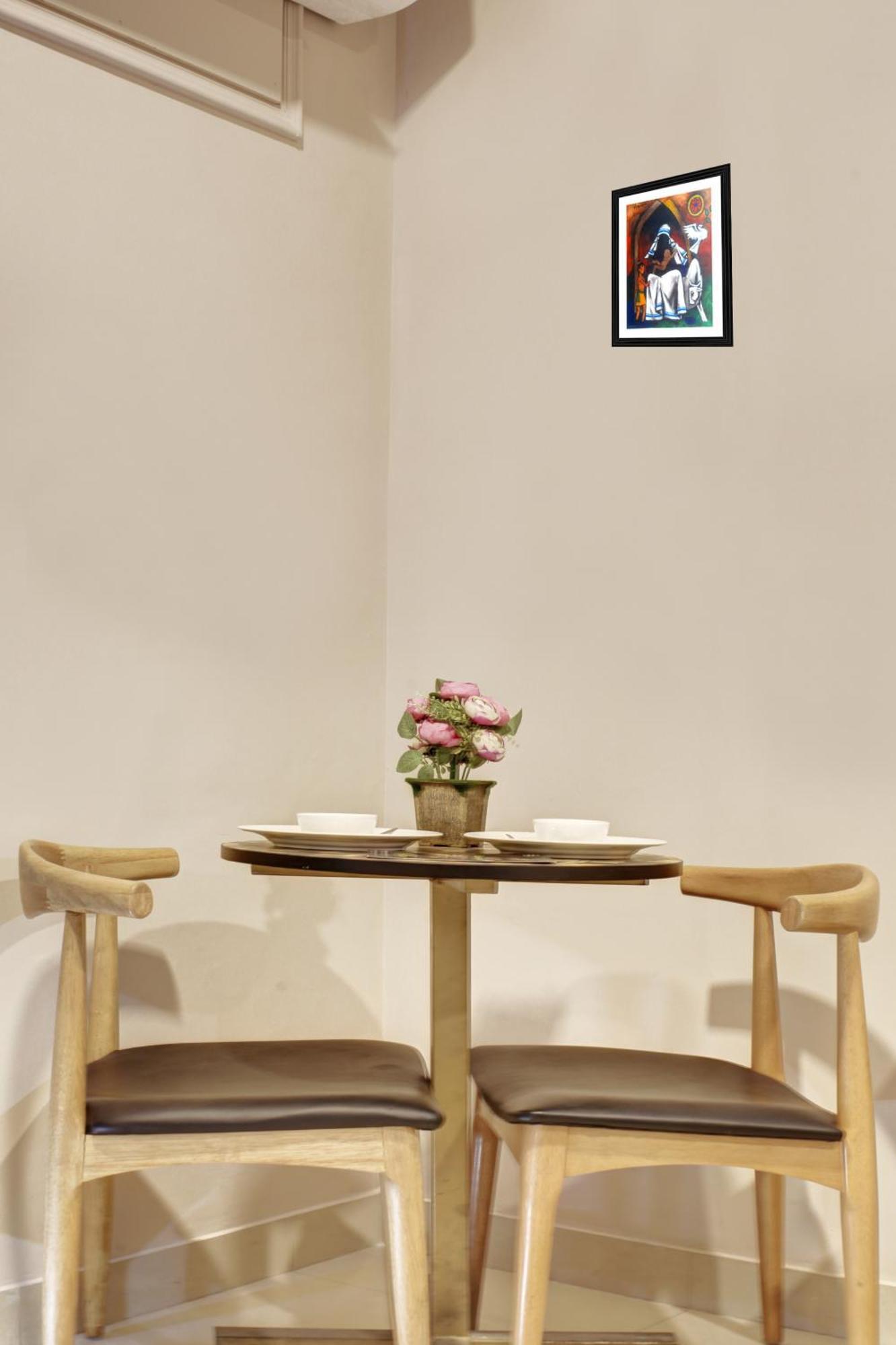 Limewood Stay - Executive Huda City Center Gurgaon Exteriör bild